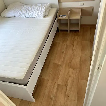 Σπίτι διακοπών Luxueuze Stacaravan 4pers Met Terras En Tuintje *